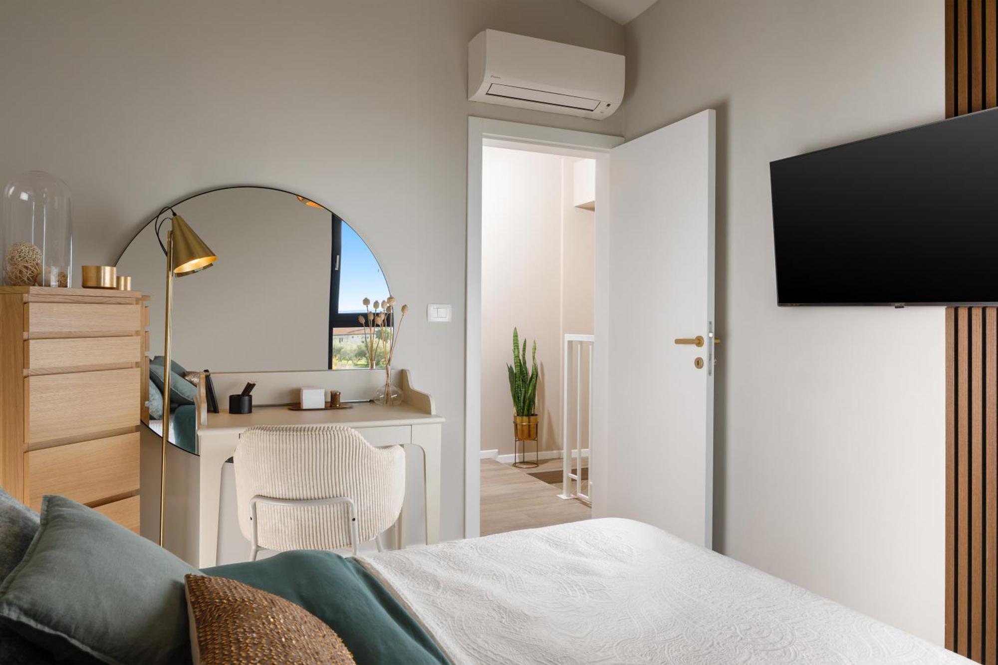 Luxury "Casa Mare" With 2 Gardens And Japanese Bbq In Porec! Екстер'єр фото